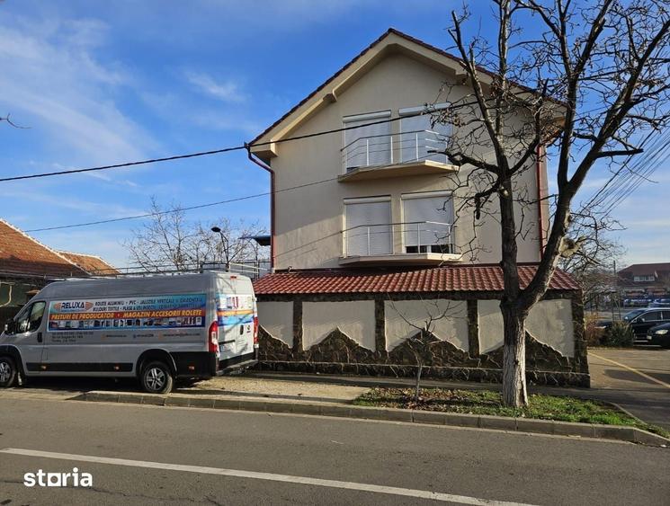 Casă cu 4 camere cu Teren 230 Mp în Oncea
