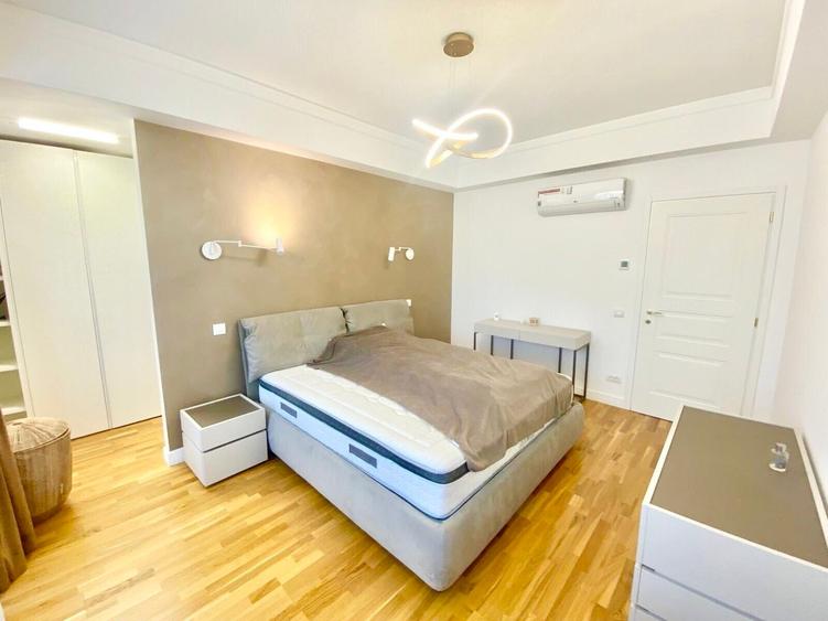 Apartament cu 3 camere decomandat, mobilat în Calea Victoriei