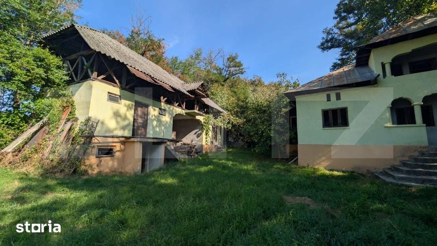 Casă cu 4 camere cu Teren 4332 Mp în Mănești