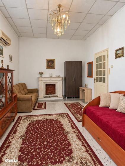 Casă cu Teren 250 Mp în Tei
