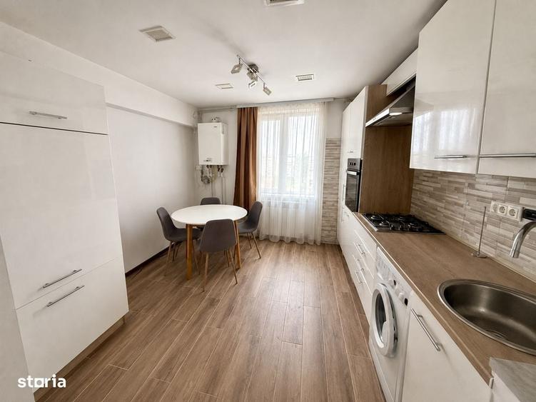 Apartament cu 3 camere semidecomandat în Central