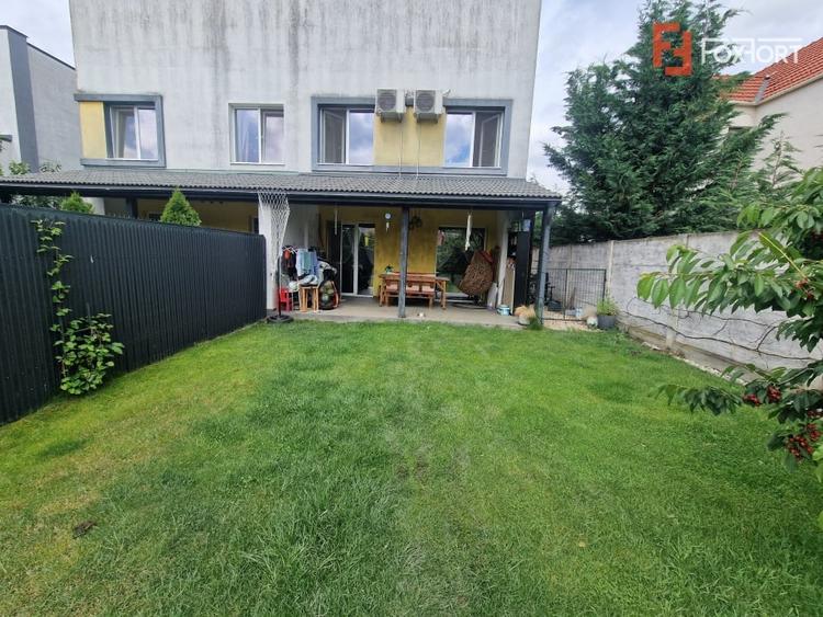 Duplex cu 4 camere cu Piscina în Ghiroda