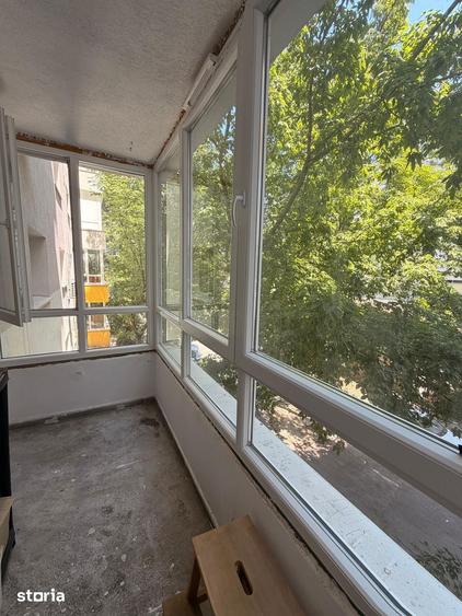 Apartament cu 4 camere decomandat în Rahova