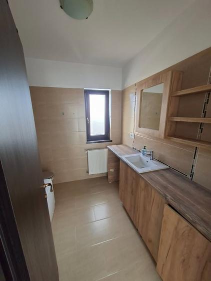 Apartament cu 3 camere decomandat în Popas Păcurari