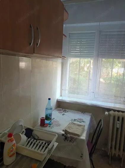 Apartament cu 2 camere semidecomandat în Km 4