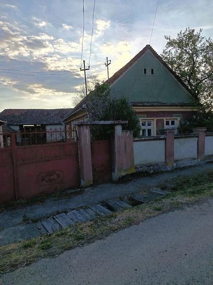 Casă cu Teren 6345 Mp în Săldăbagiu de Barcău