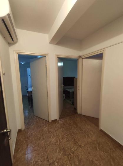 Apartament cu 2 camere decomandat, mobilat în Eroii Revoluției