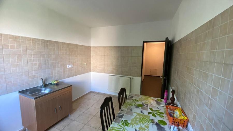 Apartament cu 2 camere decomandat în Progresul