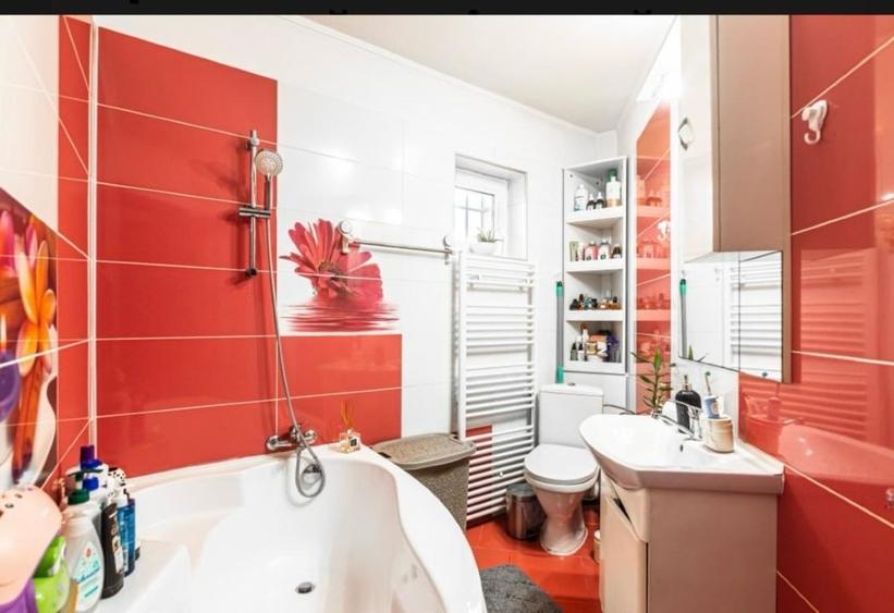 Apartament cu 2 camere decomandat, mobilat în Dacia