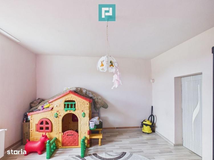 Casă cu 3 camere în Turnu