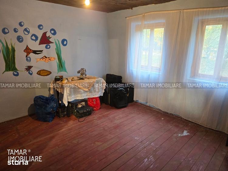 Casă cu 3 camere în Fiscut