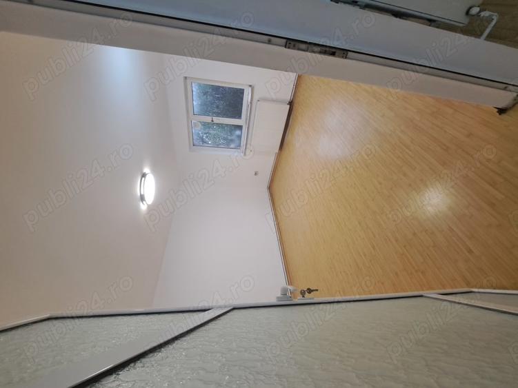 Casă cu 5 camere cu Teren 1200 Mp în Păcurari