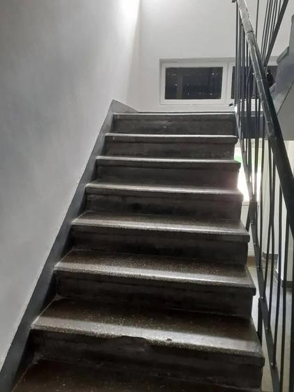 Apartament cu 2 camere semidecomandat în Cantemir