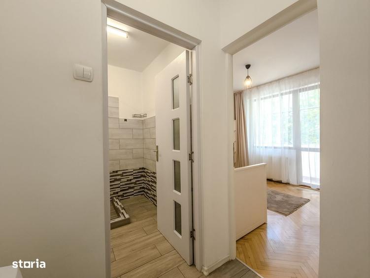 Apartament cu 3 camere decomandat în Central — fotografia 1