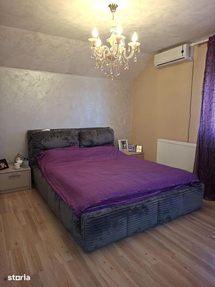 Casă cu 4 camere cu Teren 571 Mp în Popoveni