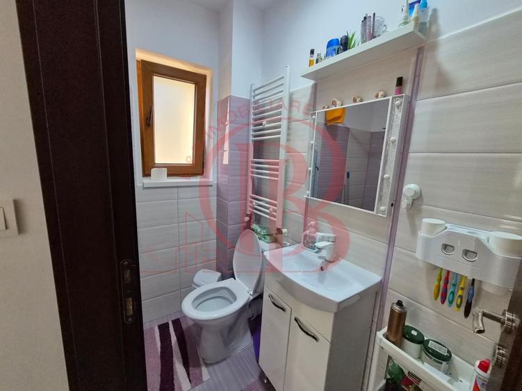 Duplex cu 4 camere cu Canalizare în Theodor Pallady