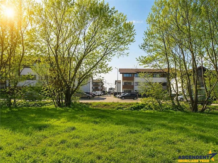 Teren de 3250 mp, în Sânpetru