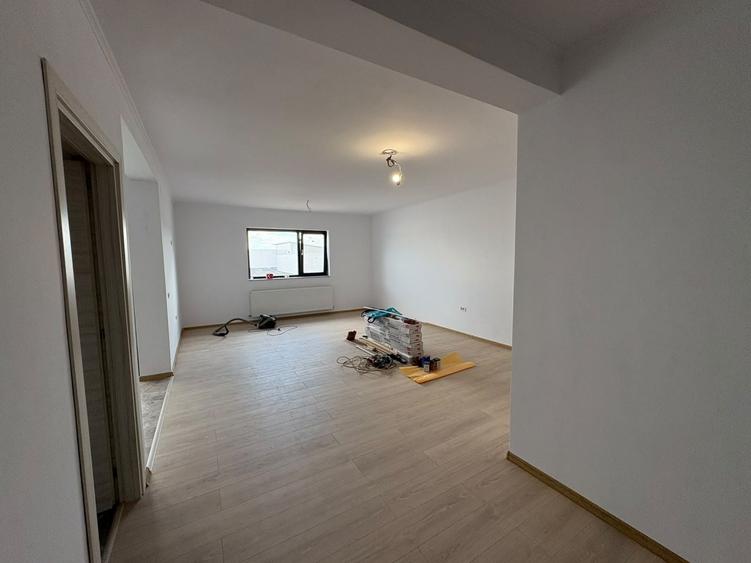 Casă cu 4 camere în Valu lui Traian