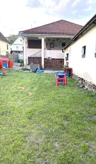 Casă individuală cu 4 camere cu Teren 701 Mp în Șura Mare