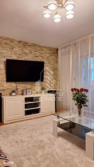 Apartament cu 4 camere decomandat în Elisabetin