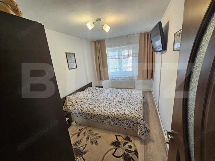 Apartament cu 4 camere semidecomandat în Central