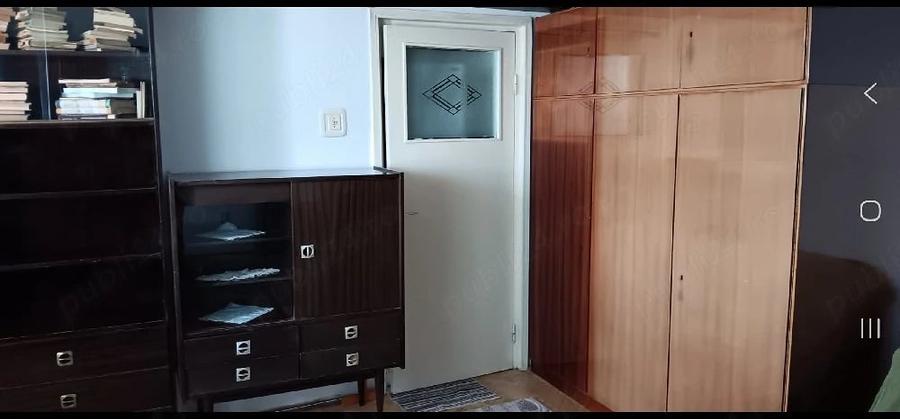Garsonieră decomandată în Elisabetin