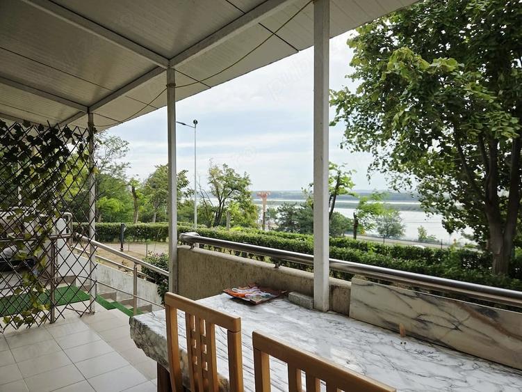 Garsonieră decomandată în Faleză