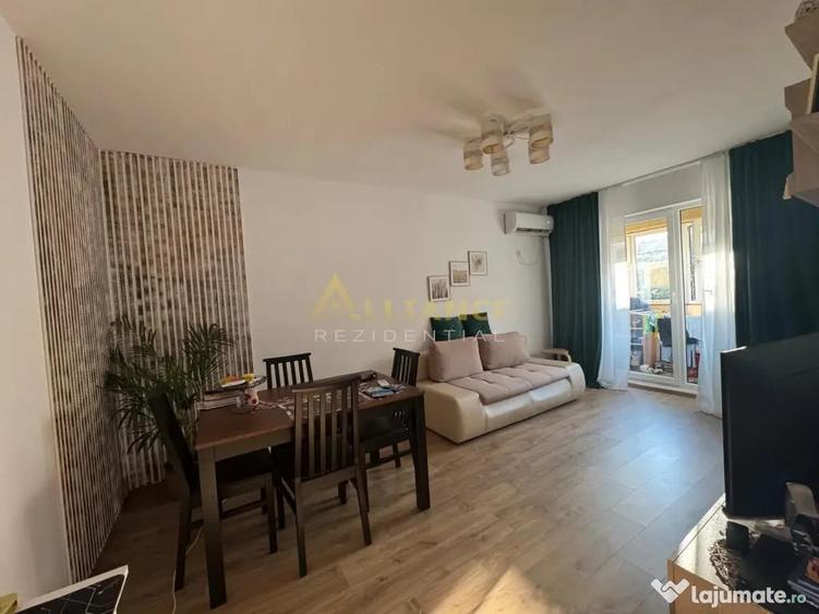 Apartament cu 2 camere decomandat în Central