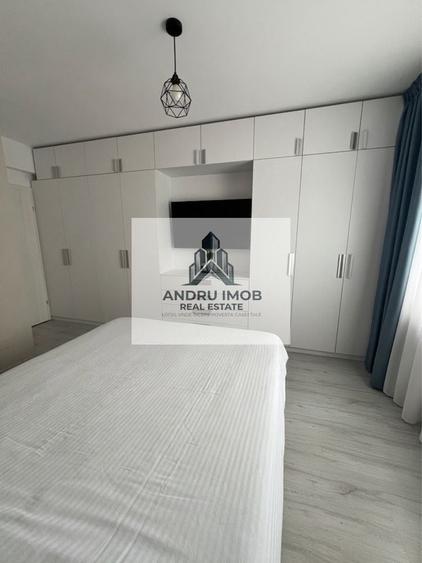 Apartament cu 2 camere decomandat, mobilat în Central