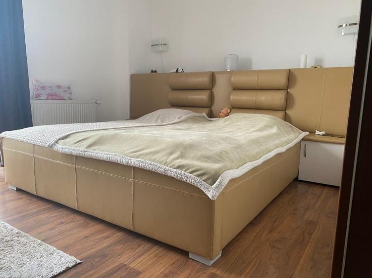 Apartament cu 3 camere decomandat în Torontalului