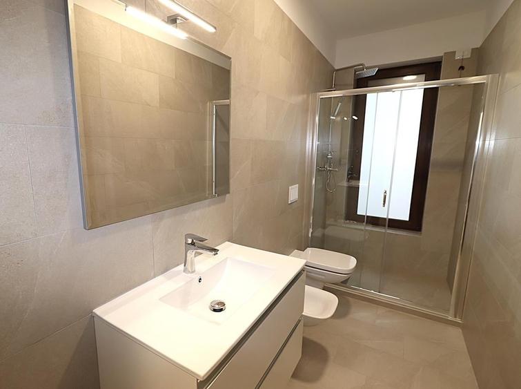 Apartament cu 2 camere decomandat în Giroc