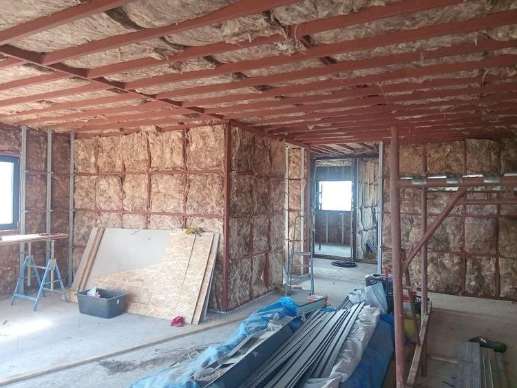 Casă cu 4 camere în Girov
