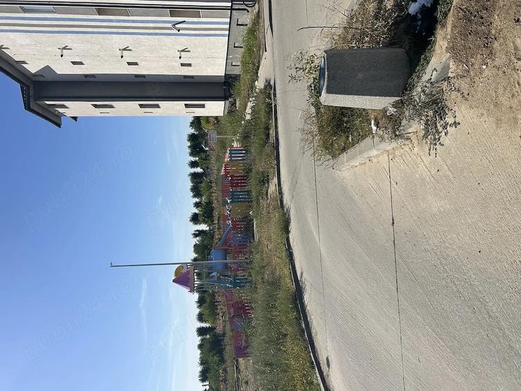 Teren de 400 mp, în Ișalnița