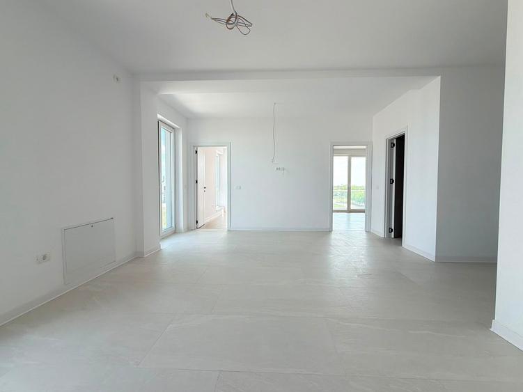 Apartament cu 3 camere decomandat în Moșnița Nouă