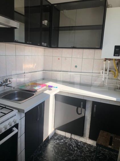 Apartament cu 2 camere nedecomandat, mobilat în Solidarității