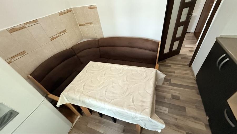 Apartament cu 2 camere decomandat în Banca Națională