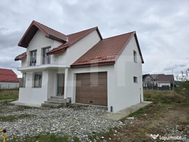 Casă cu 4 camere cu Teren 400 Mp în Central