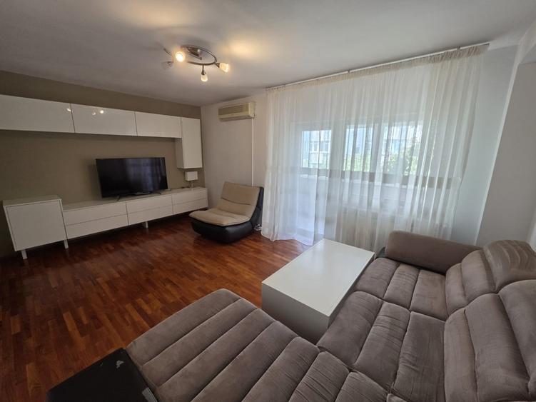 Apartament cu 4 camere decomandat în Fundeni