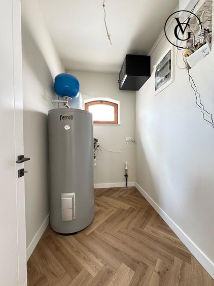 Casă individuală cu 6 camere cu Piscina în Ovidiu