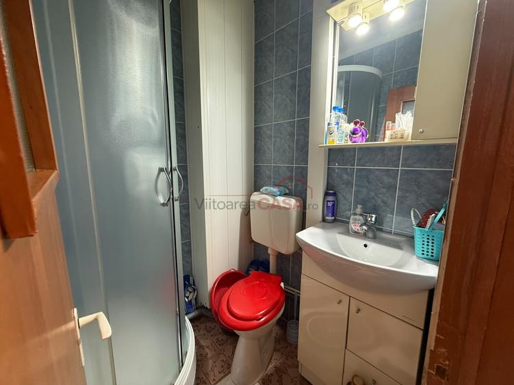 Apartament cu 3 camere decomandat, mobilat în Central
