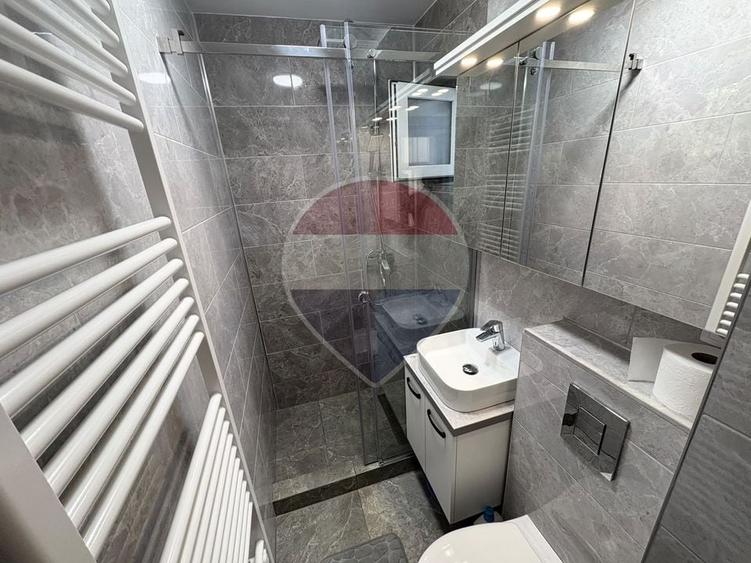 Apartament cu 2 camere semidecomandat, mobilat în Săsar