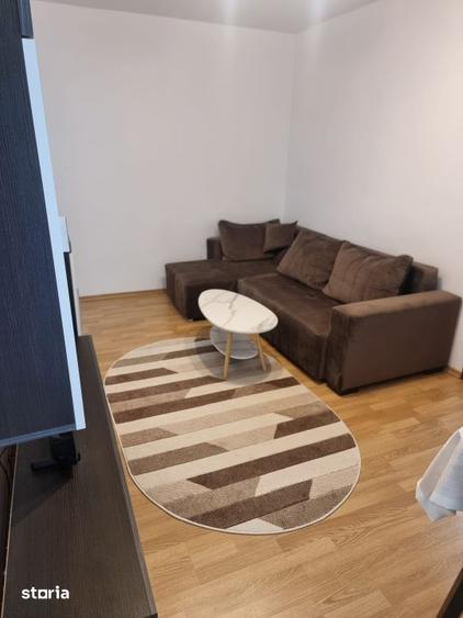 Apartament cu 2 camere, mobilat în Central
