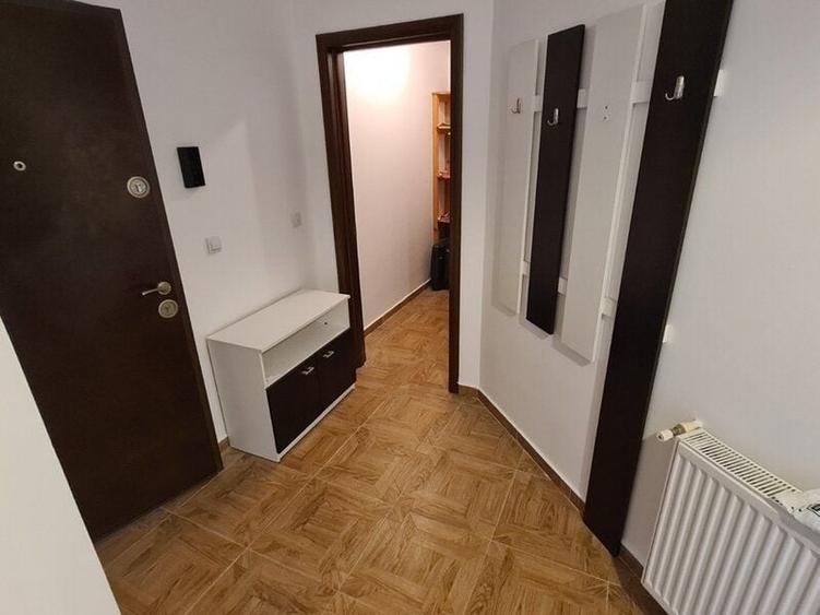 Apartament cu 2 camere semidecomandat, mobilat în Fundeni