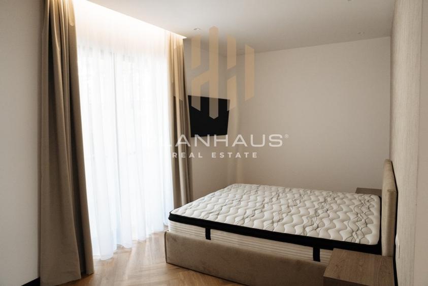 Apartament cu 3 camere decomandat, mobilat în Valea Roșie