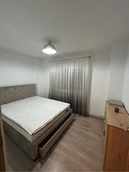 Apartament cu 4 camere decomandat în Ultracentral