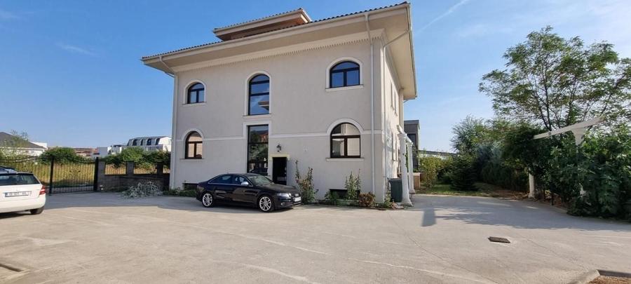 Vilă individuală de închiriat în zona Sisești - 1