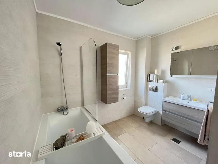 Casă cu 4 camere cu Teren 500 Mp în Baciu