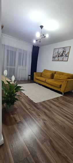 Apartament cu 3 camere decomandat în Alexandru cel Bun