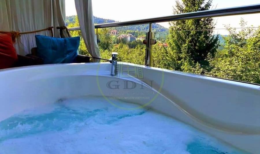 Casă individuală cu 14 camere cu Canalizare în Cioplea