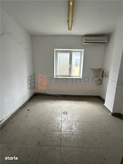 Casă cu 4 camere decomandat cu Teren 566 Mp în Central